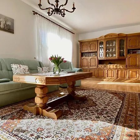 Wiesenhaus, *